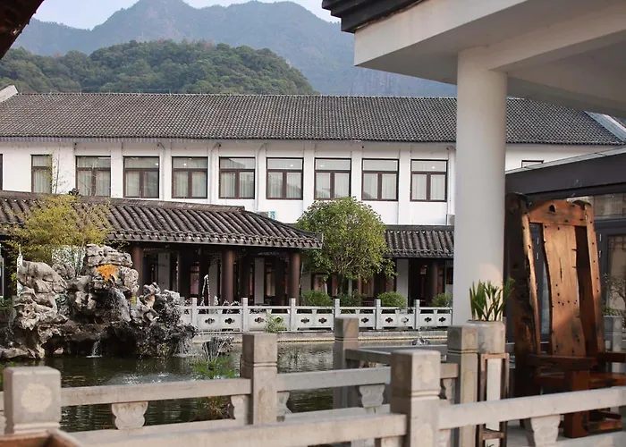 Jinyun Maixiang Hidden Villa