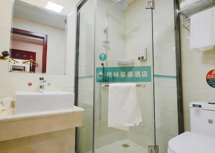 Shell Lishui High Speed Railway Station Hotel